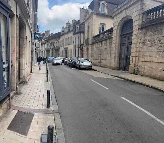 Apartament Le Rubis Centre Historique Neuf *